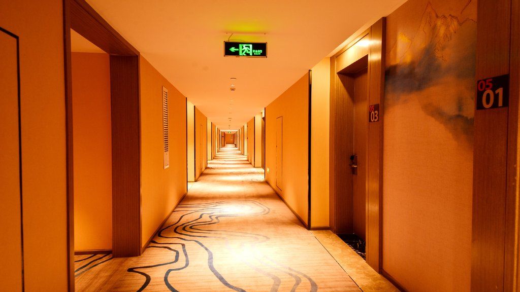 Holiday Inn Express Lhasa Potala Palace, An Ihg Hotel Экстерьер фото